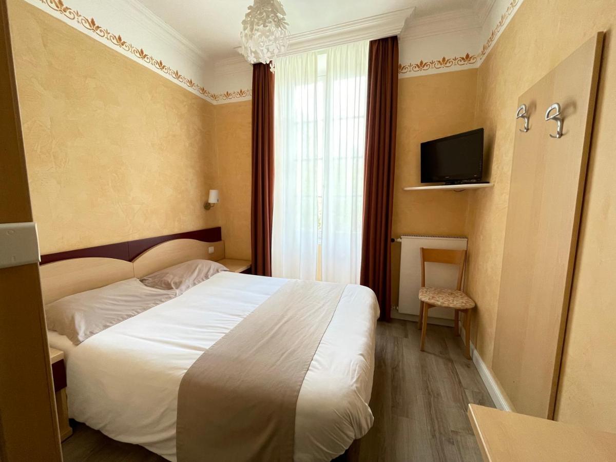 Hotel Le Mirval La Brigue Esterno foto