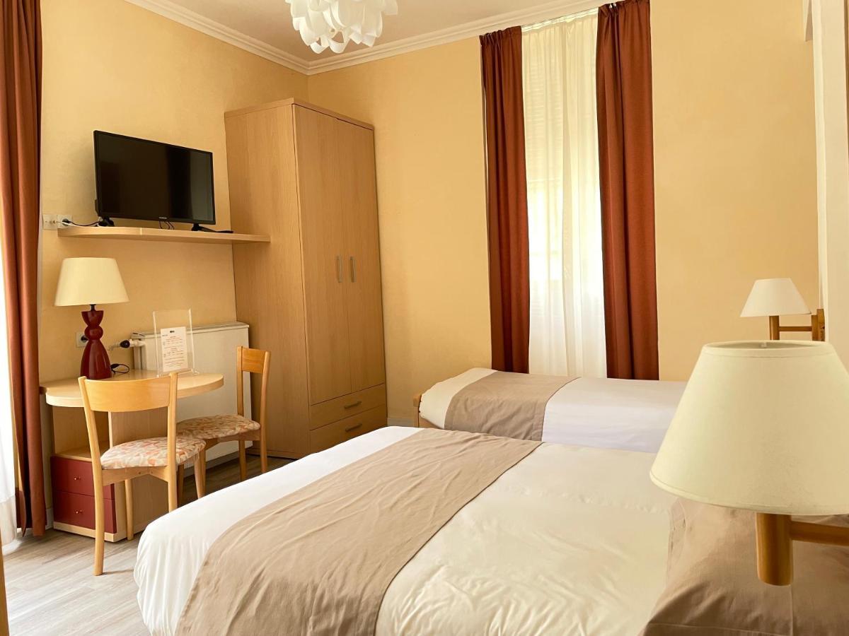 Hotel Le Mirval La Brigue Esterno foto