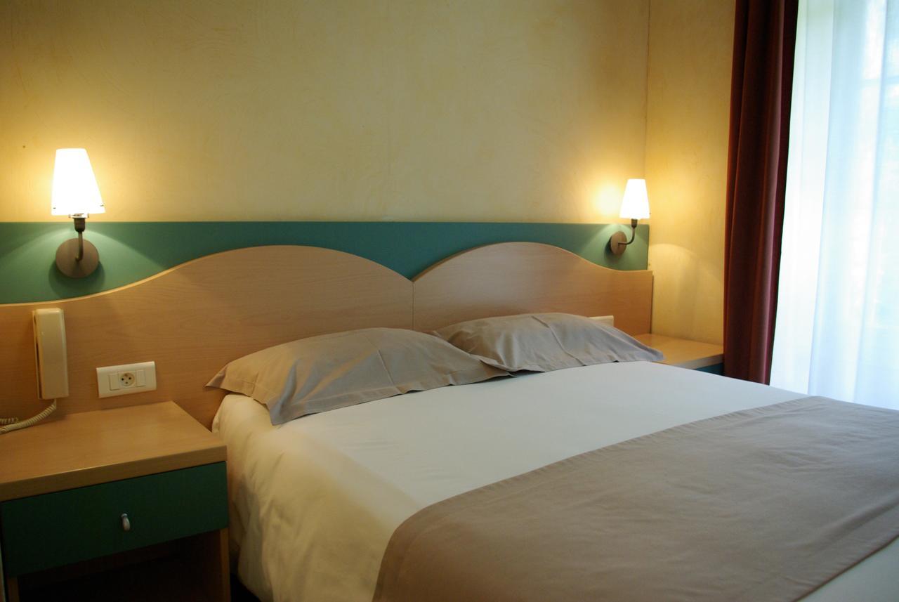Hotel Le Mirval La Brigue Esterno foto