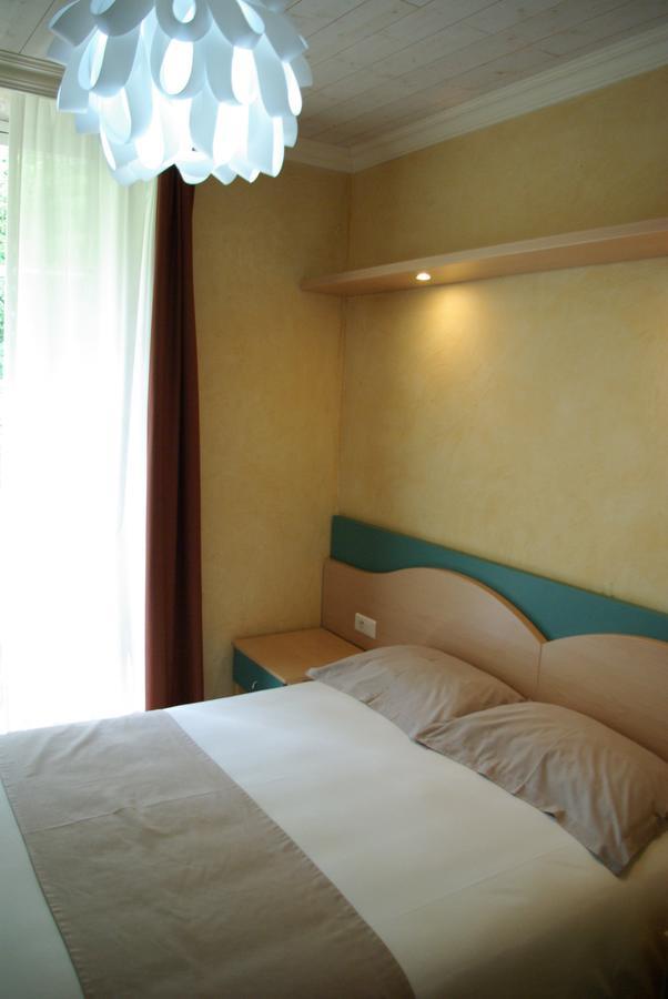 Hotel Le Mirval La Brigue Esterno foto