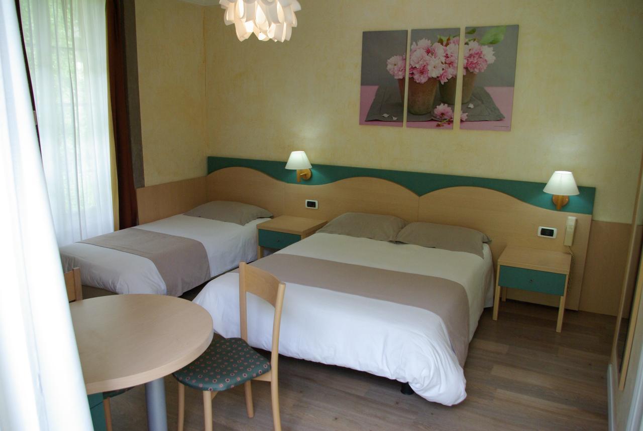 Hotel Le Mirval La Brigue Esterno foto