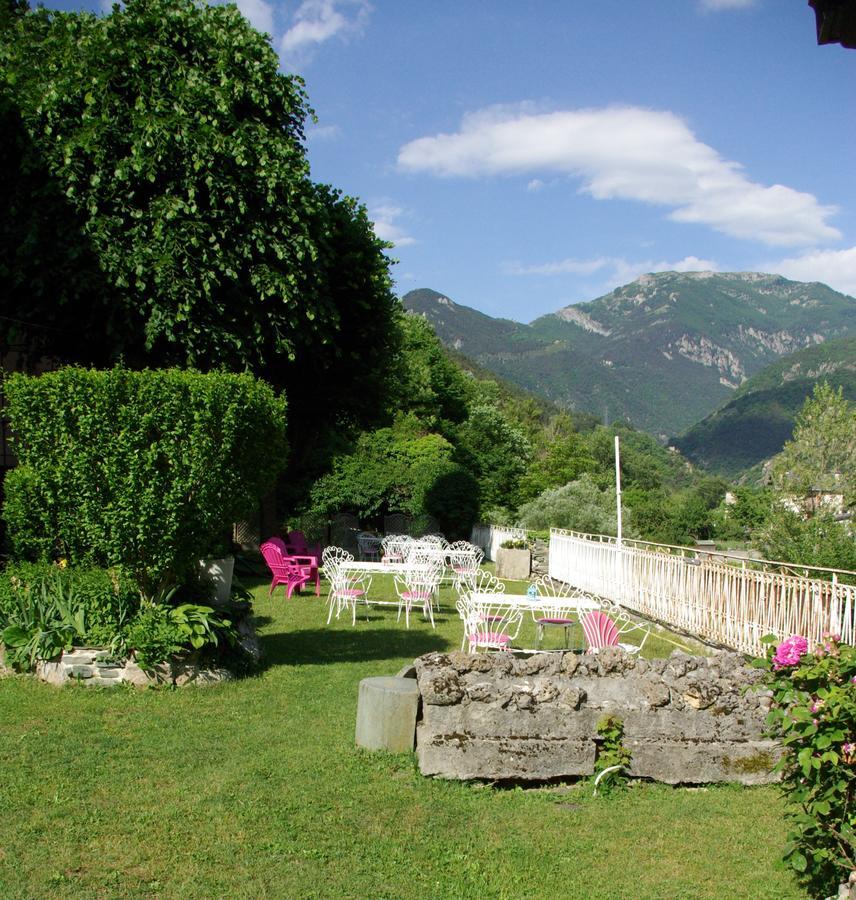 Hotel Le Mirval La Brigue Esterno foto
